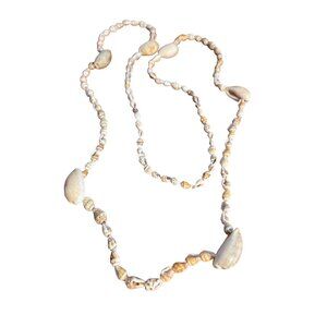 Vintage Hawaiian Shell Necklace Natural Beige White Shells Cowrie Beach Vaca 32"
